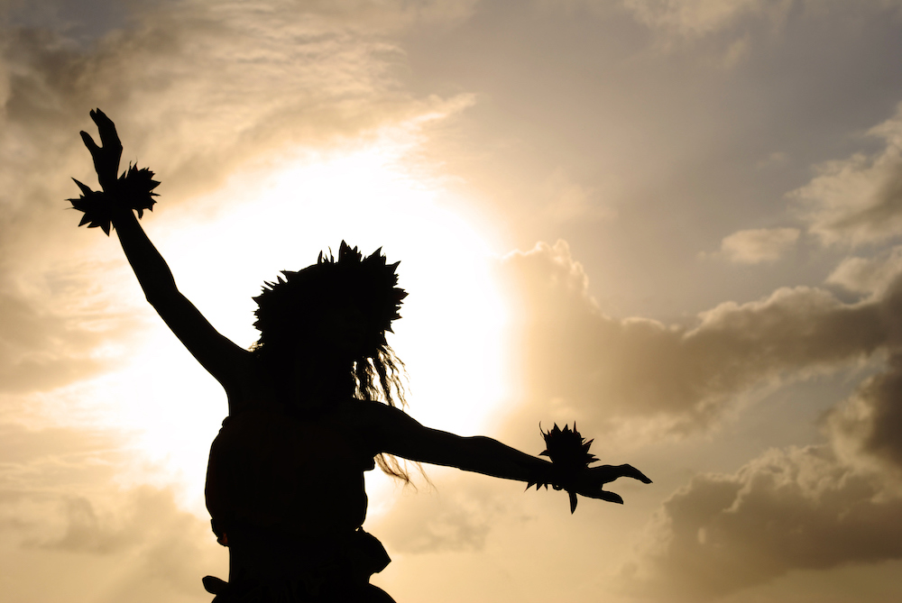 hula dancer silhouette 