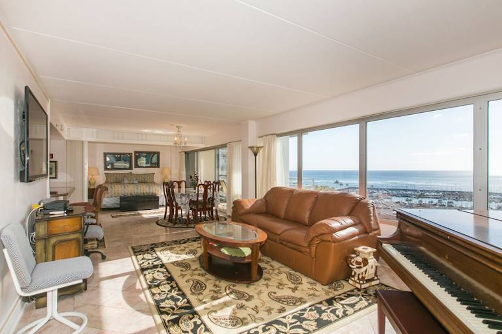 living room honolulu vacation rental